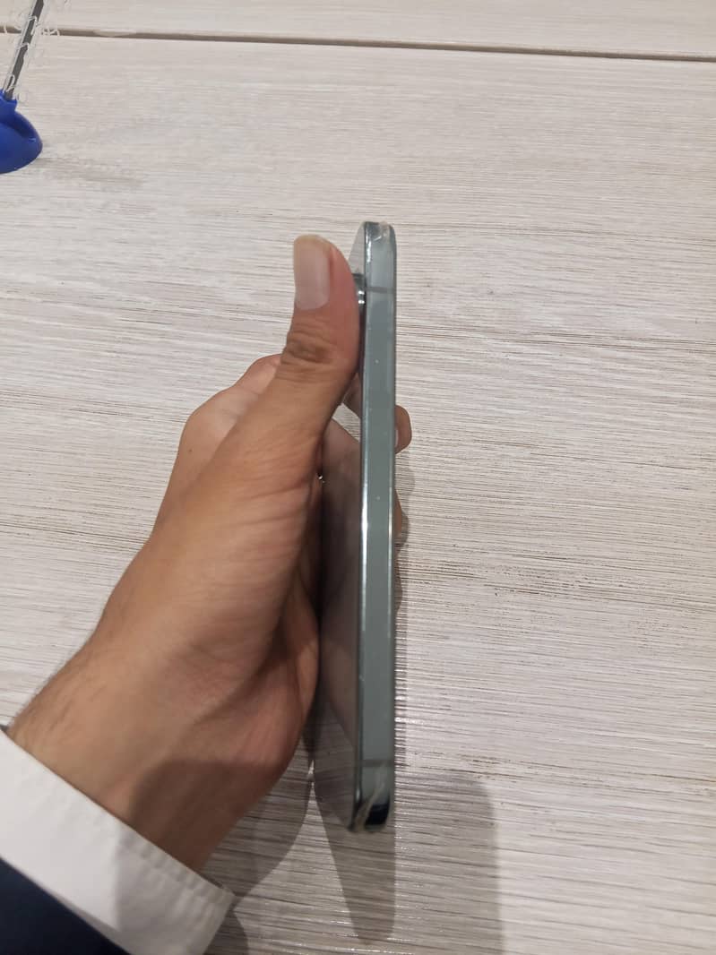 Google Pixel 9 Pro 4