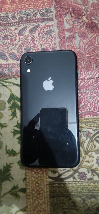 Apple iPhone XR
