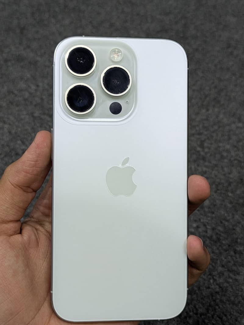 iPhone 15 Pro 5