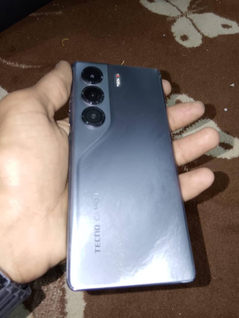 Tecno CAMON 40 Pro 2