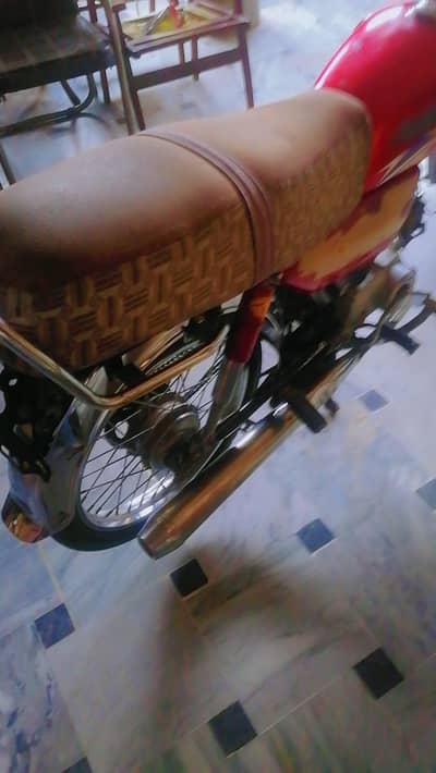 crown 21 model unregistered 10 by 10 condition new bike one hand use
