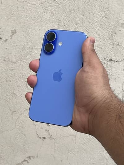 Apple iPhone 16
