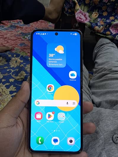 Samsung Mobile Z Flip 4