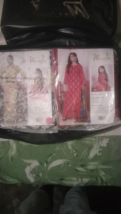 Clothes Full Bag 12 dresses three piece suit crystal loan