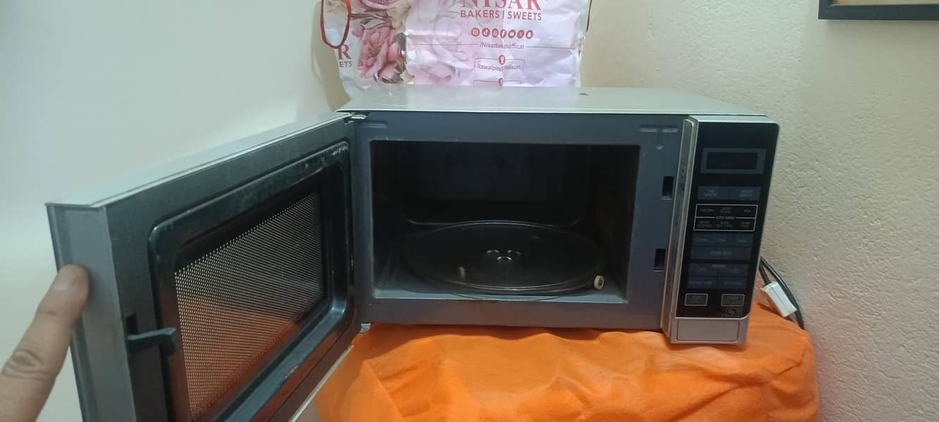 microwave 1