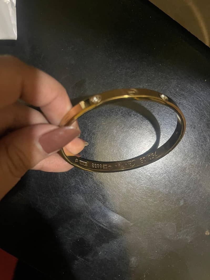 handcuff. 0