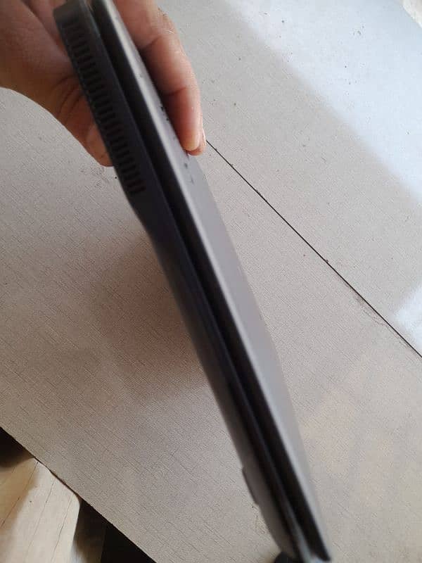dell latitude E7250 2