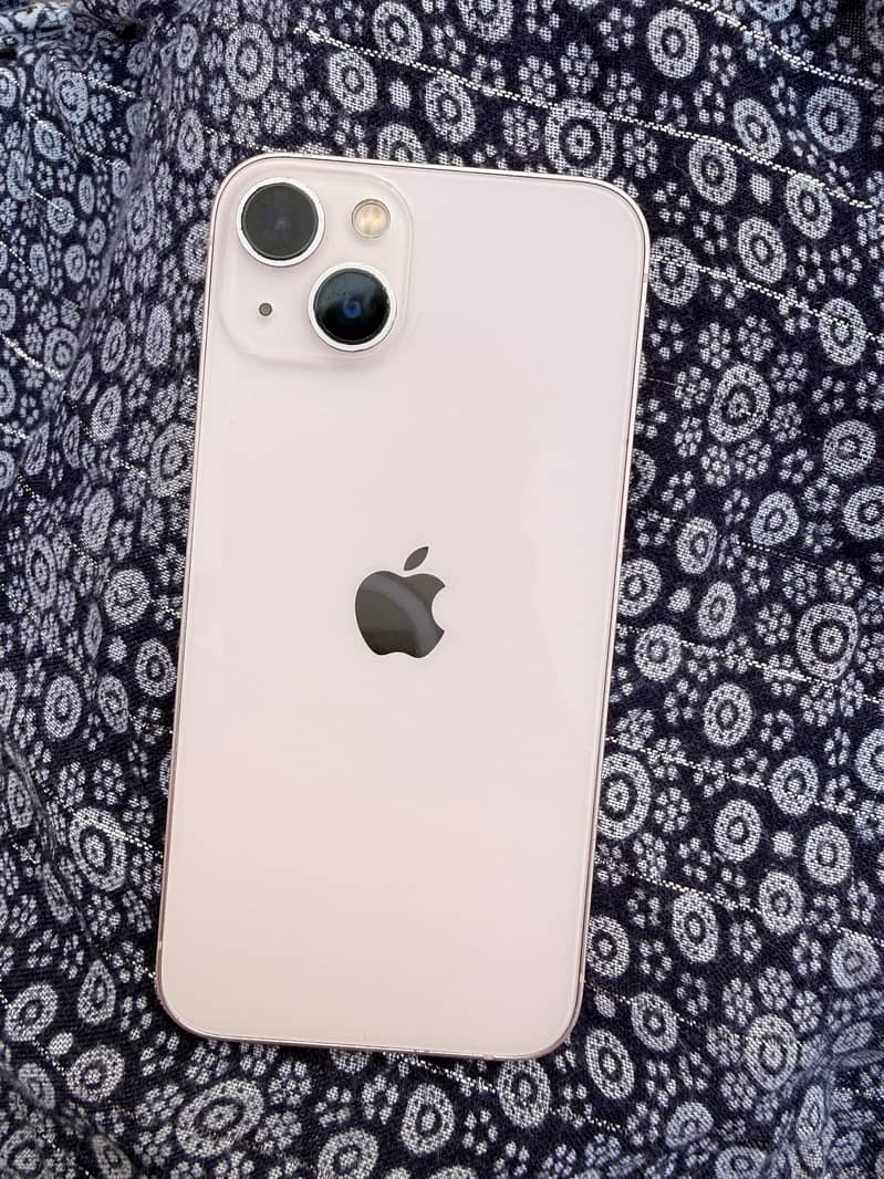 Apple iPhone 13 0