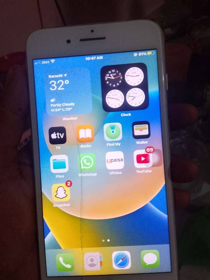 Apple iPhone 8 Plus 0