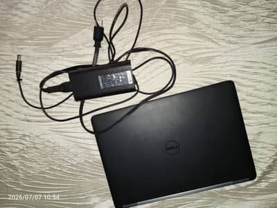 Dell latitude 7270 - i5 6th gen - 8GB - 256 SSD