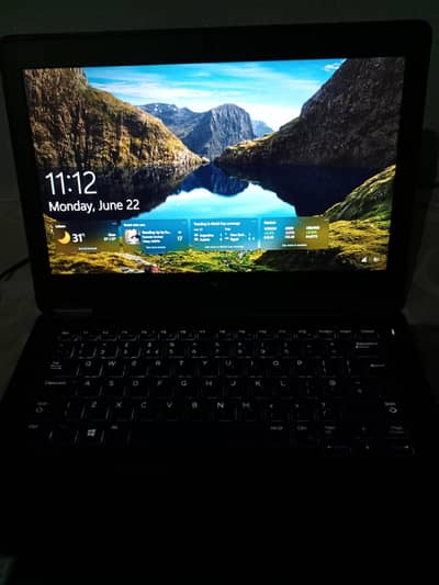 Dell laptop - latitude 7270 - i5 6th gen - 8GB - 256 SSD