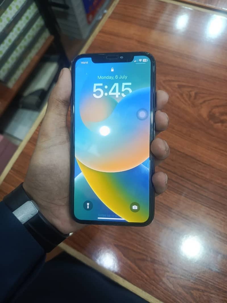 Apple iPhone X 0