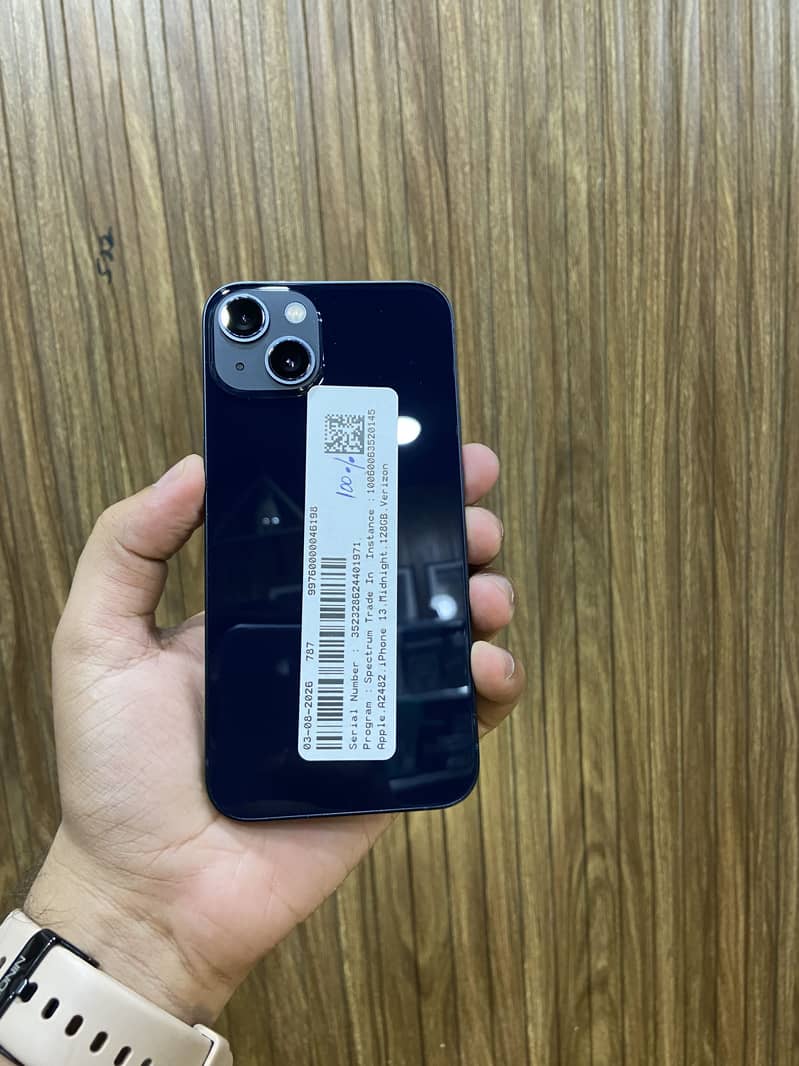 Apple iPhone 13 3