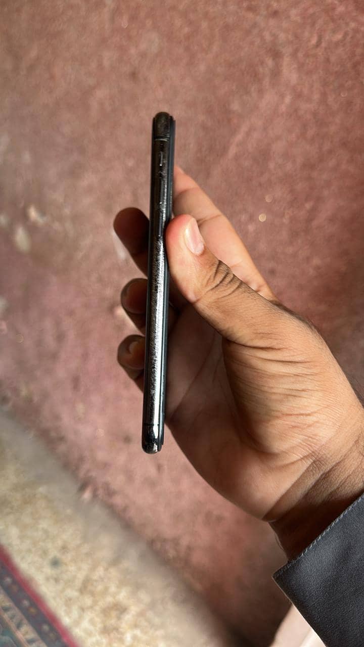 Apple iPhone X 1