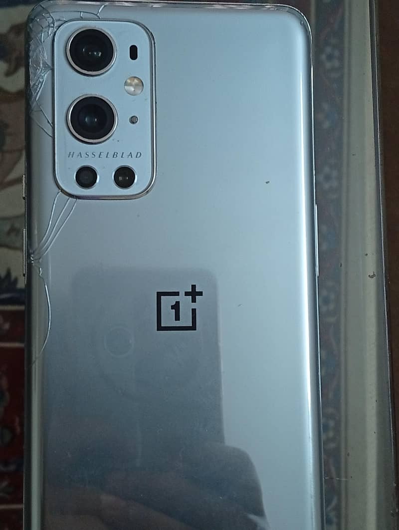 One Plus 9 Pro 1