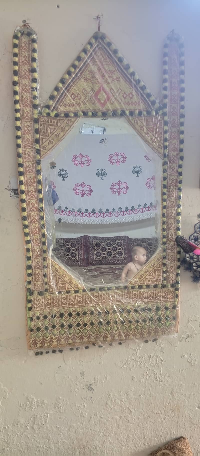 دیواروں پر لگے ہوئے ایک پردہ ایک شیشہ پشتو کلچر موتیوں کا بنا ہوا ای 4