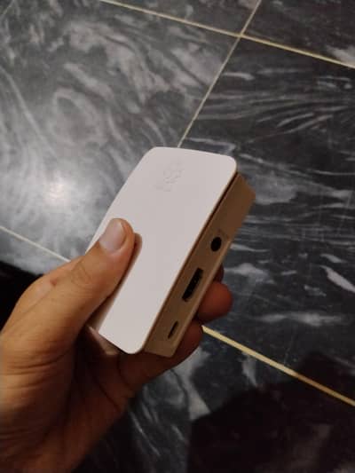 Raspberry Pi 3 Model B+ (FCC ID: 2ABCB-RPI3BP)