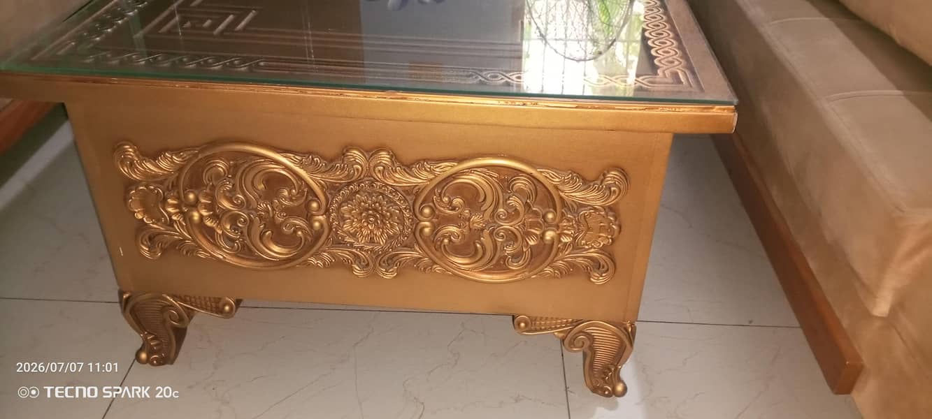 Sofa corner with table 3