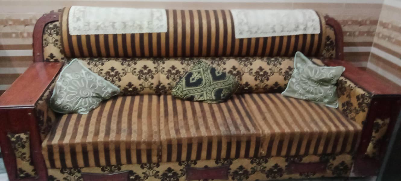 5 Seater sofa set 0