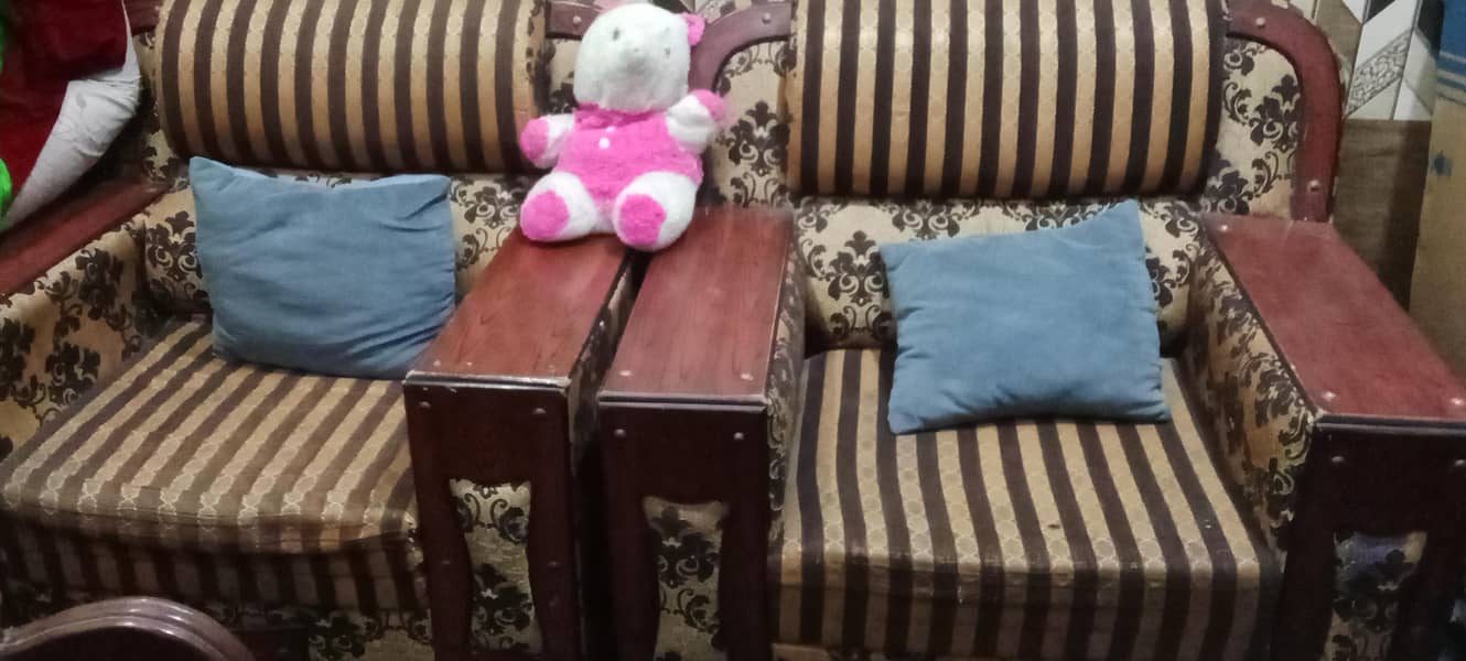 5 Seater sofa set 1