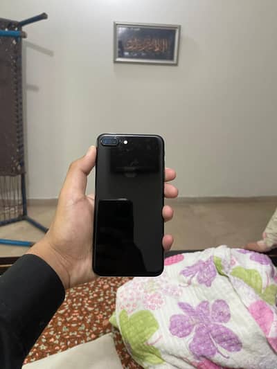 Apple iPhone 7 Plus condition 10 by 9