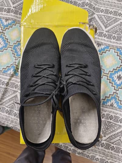 NDure jogger shoes 10/44 no. in excellent condition