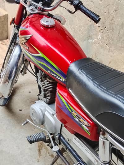 HONDA CG125 ORIGNAL NEW CONDITION, ANTIQUE PIECE 