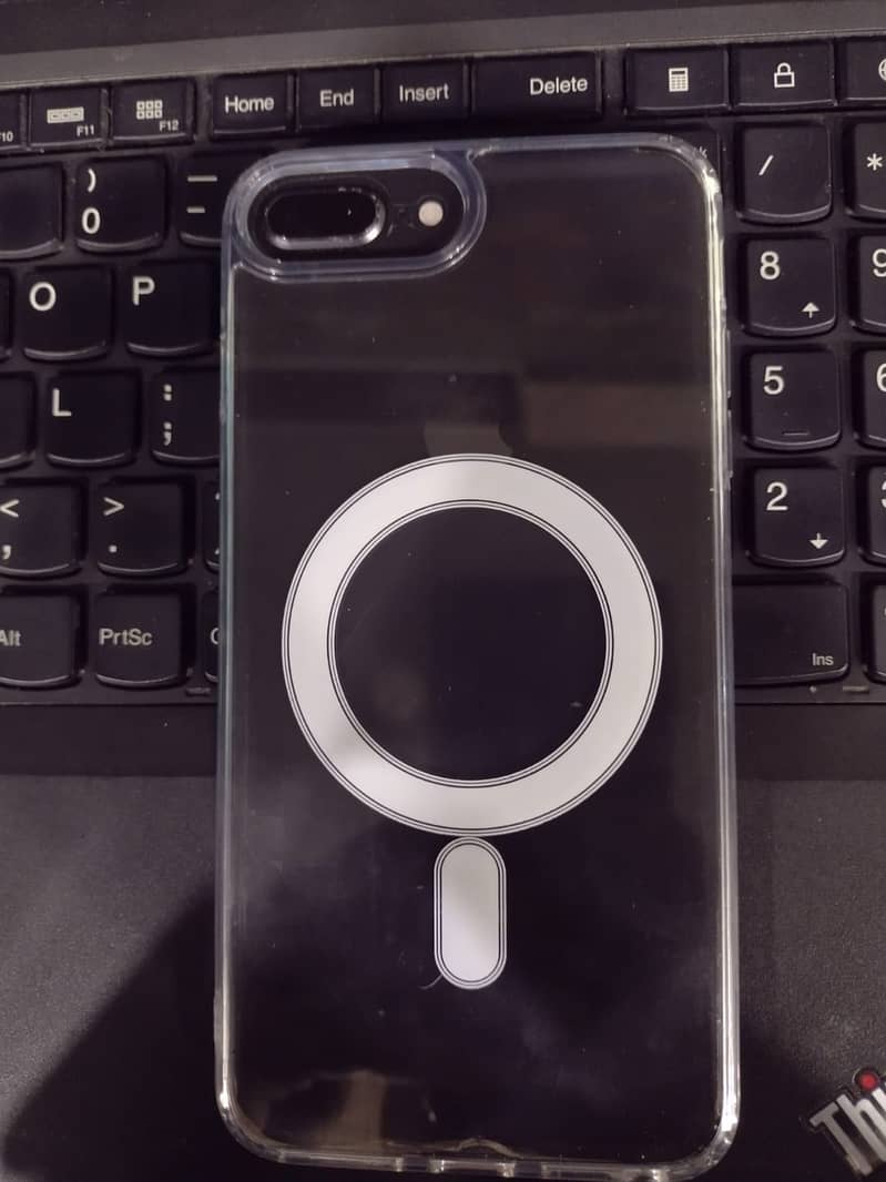 Apple iPhone 8 Plus 0