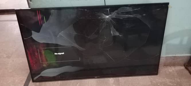 TCL indrid led  55inch  for sale. panels damage ha