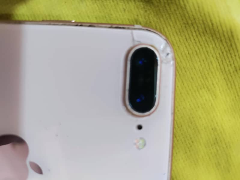 Apple iPhone 8 Plus 2