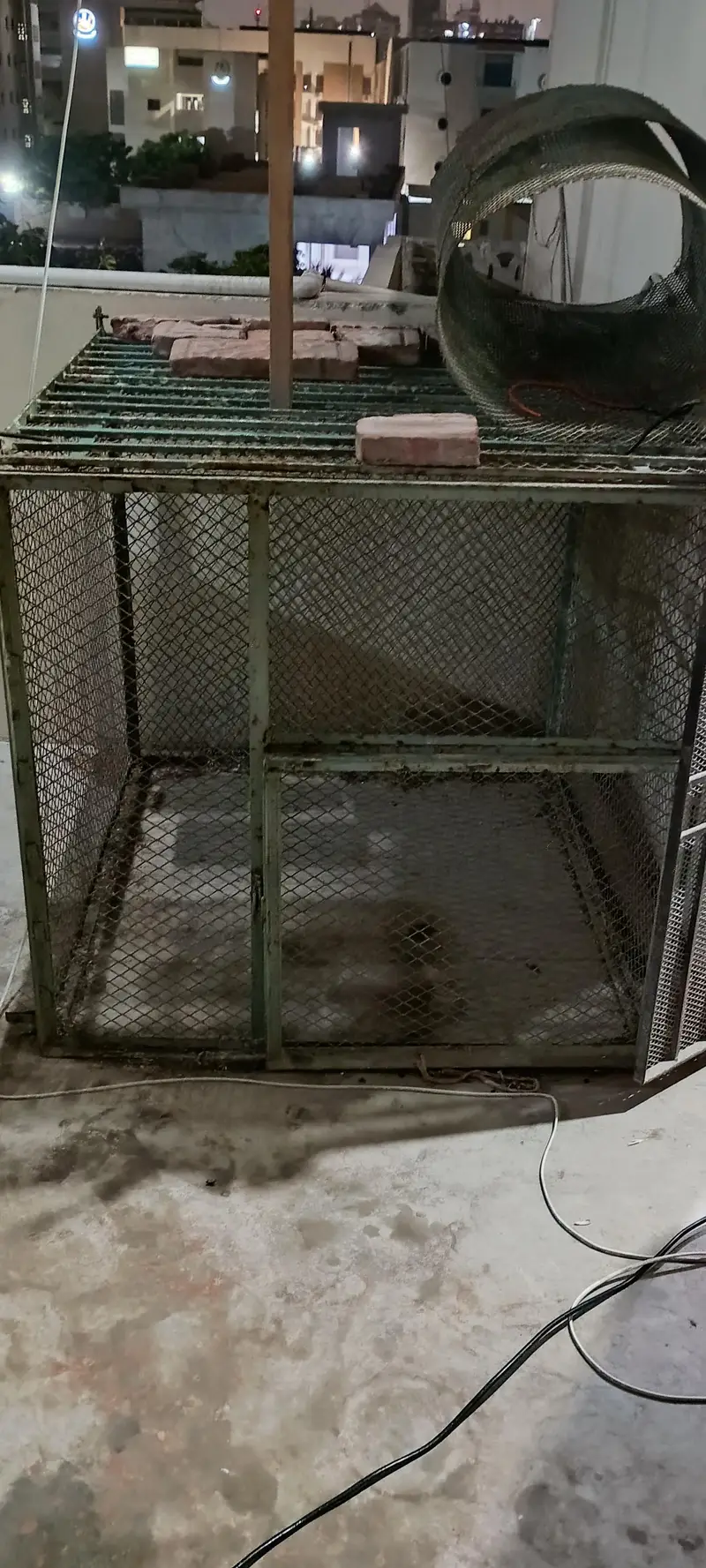 pet cage size 4x4 folding — photo 2