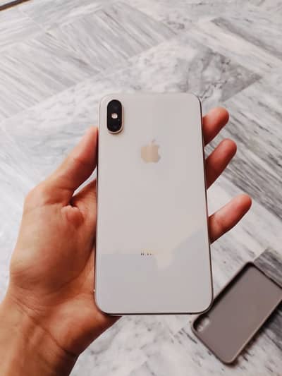 Apple iPhone XS