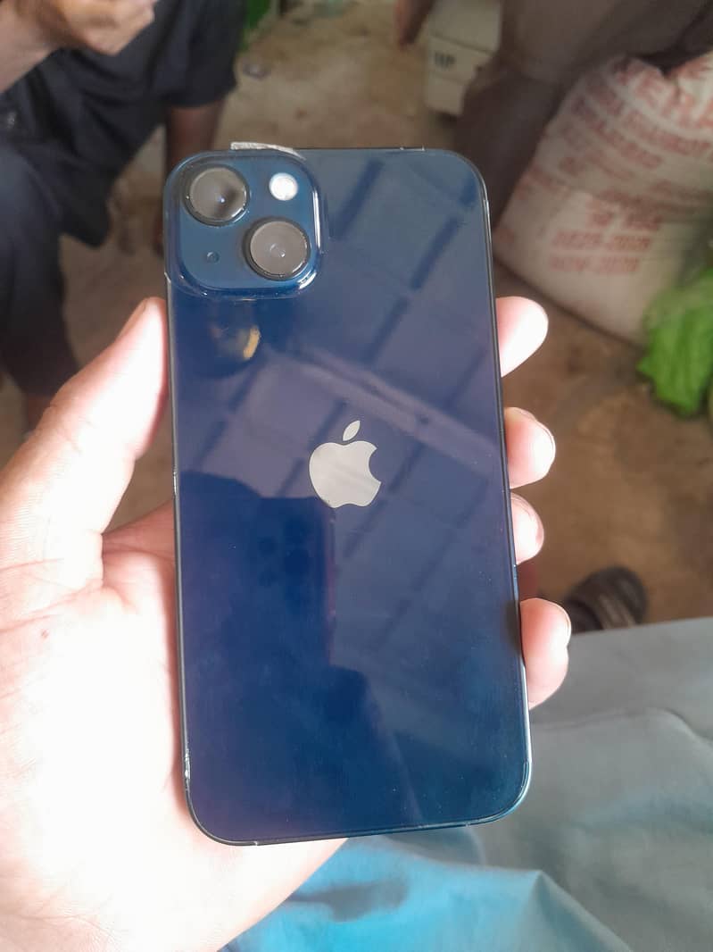 Apple iPhone 13 0