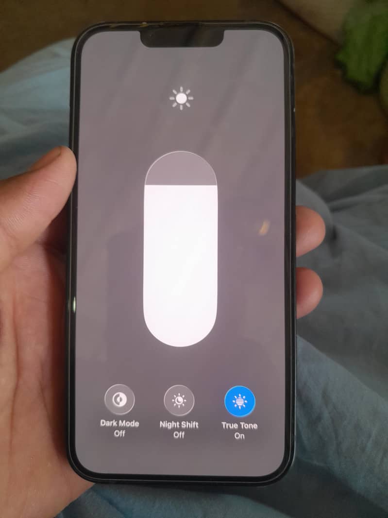 Apple iPhone 13 5
