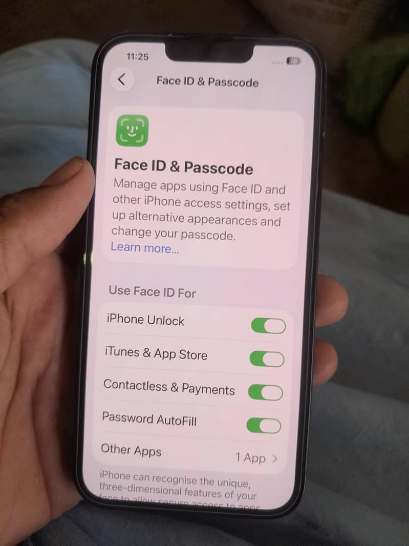 Apple iPhone 13 6
