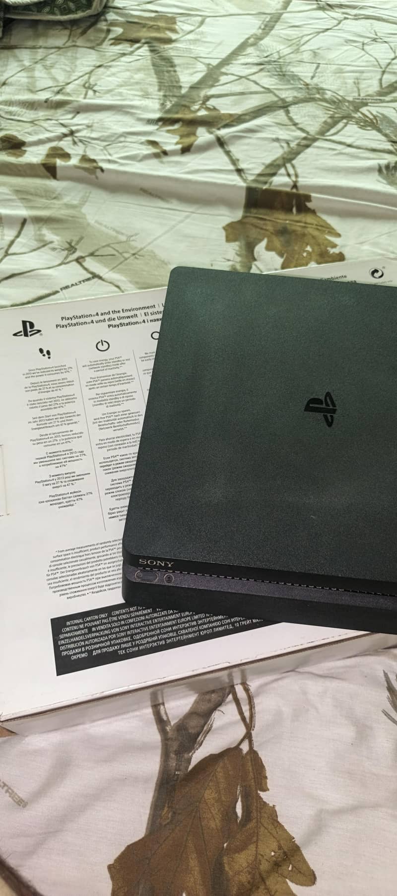 ps4 slim 1