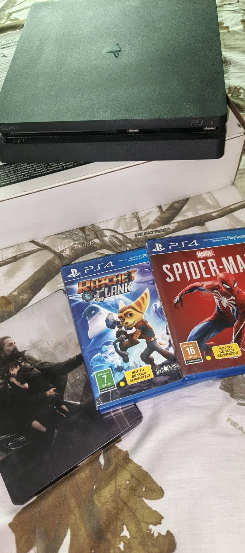ps4 slim 2