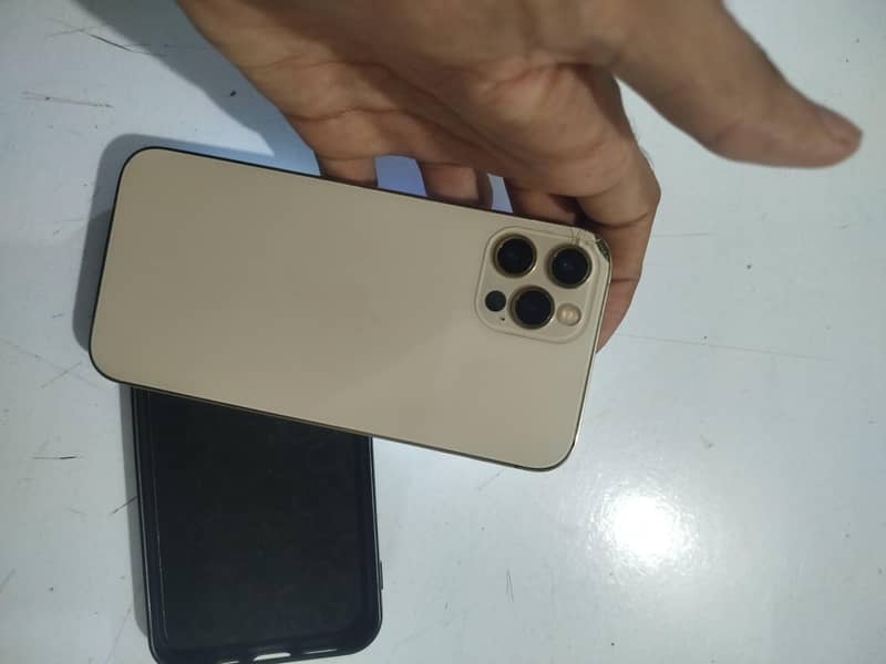 iPhone 12 Pro 0