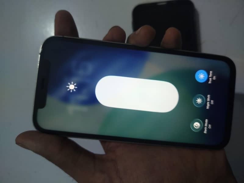 iPhone 12 Pro 6