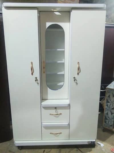 Almari/kids wardrobe/double door Wardrobes/Wardrobe/almirah
