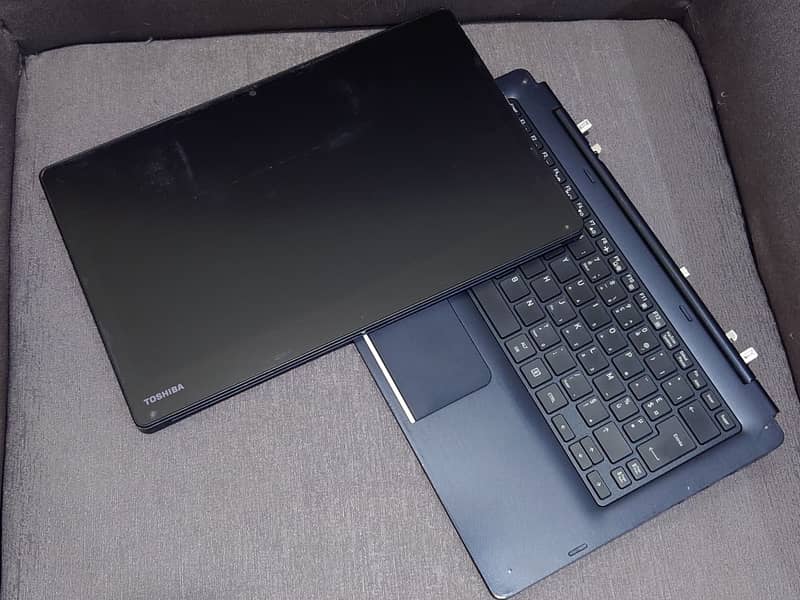 LAPTOP TOUCH SCHREEN 0