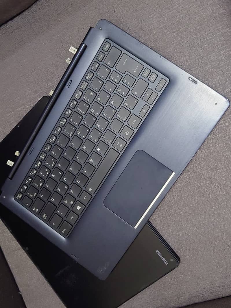 LAPTOP TOUCH SCHREEN 3