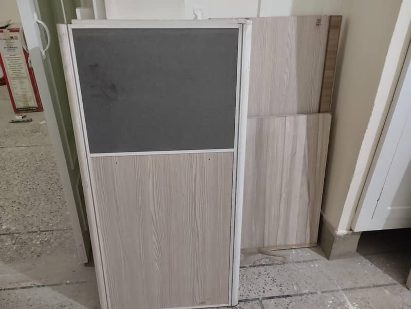Plus shape workstation for office 4
