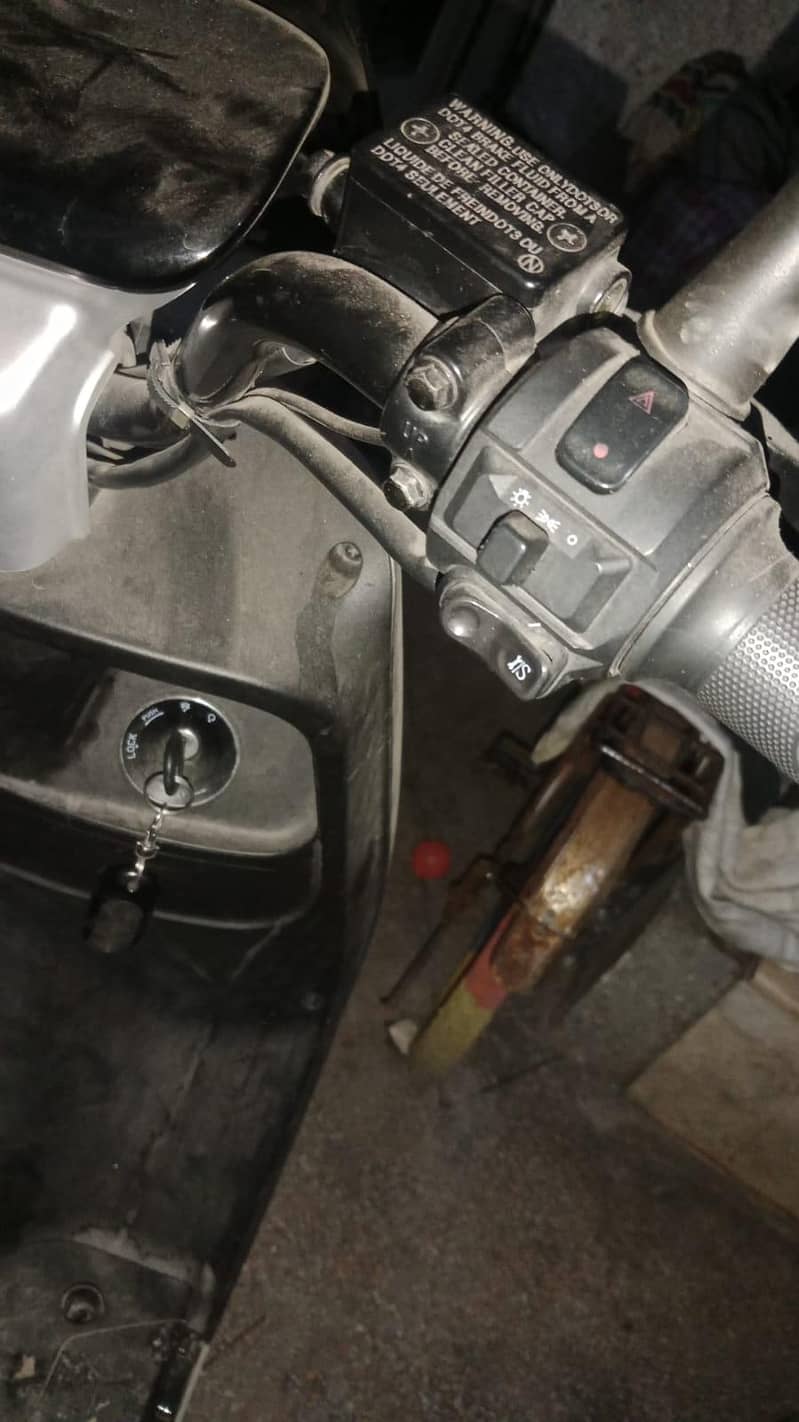 scooty 1