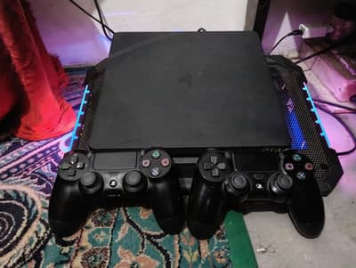 PS4 Slim jailbreak 1TB - 2 genuine controllers