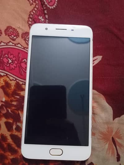 OPPO F1s