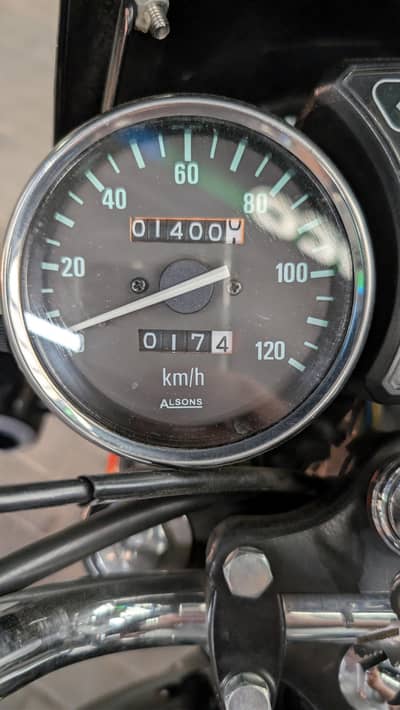 2000 KM Driven GS150SE Available for Selling
