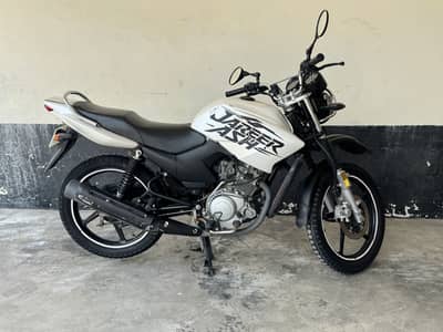 YBR 125G - Matte Orange