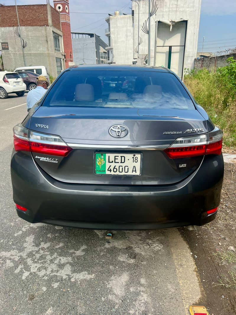 Altis 1.6 automatic 4