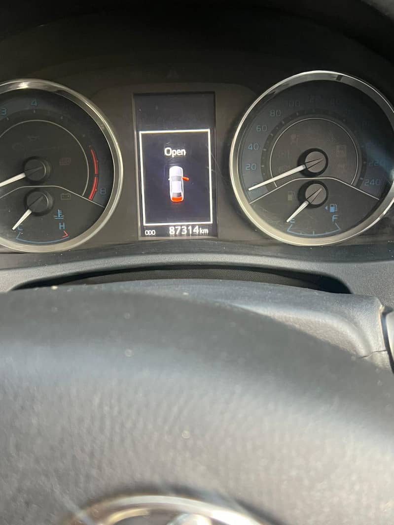 Altis 1.6 automatic 7
